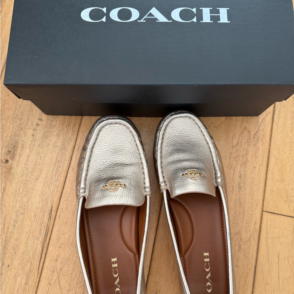 Coach Women's Metallic gold Loafers 7.5